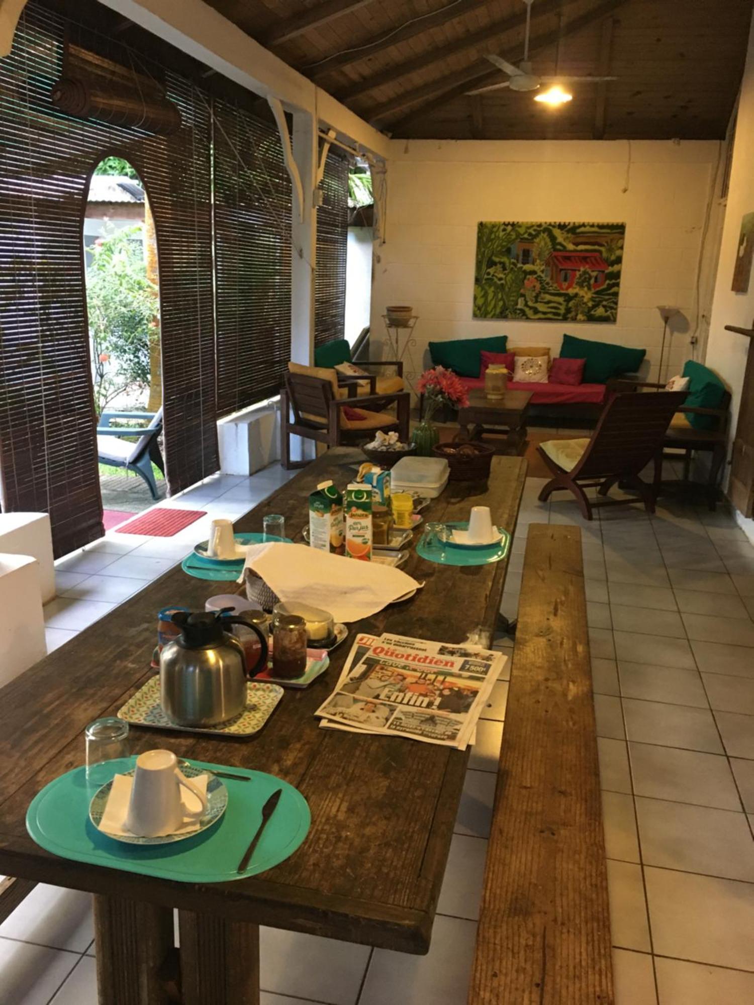 Le Medinilla Acomodação com café da manhã Bras-Panon Exterior foto